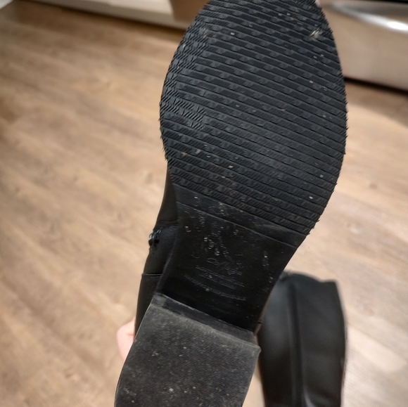 Naturalized black leather boots - Picture 13 of 14